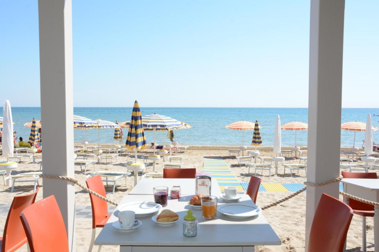 Hotel Caravel Маротта Екстер'єр фото