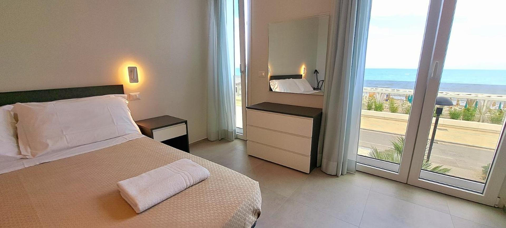 Hotel Caravel Маротта Екстер'єр фото