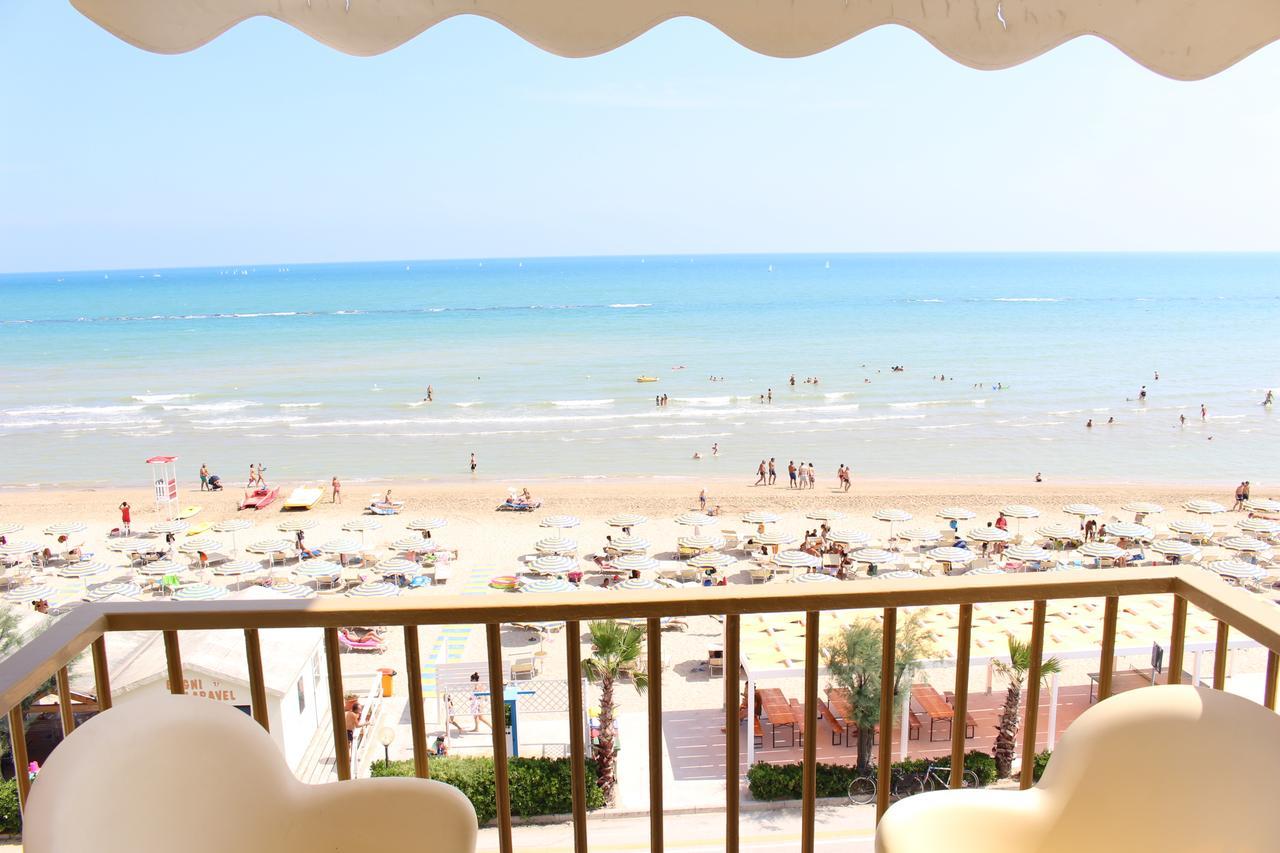 Hotel Caravel Маротта Екстер'єр фото